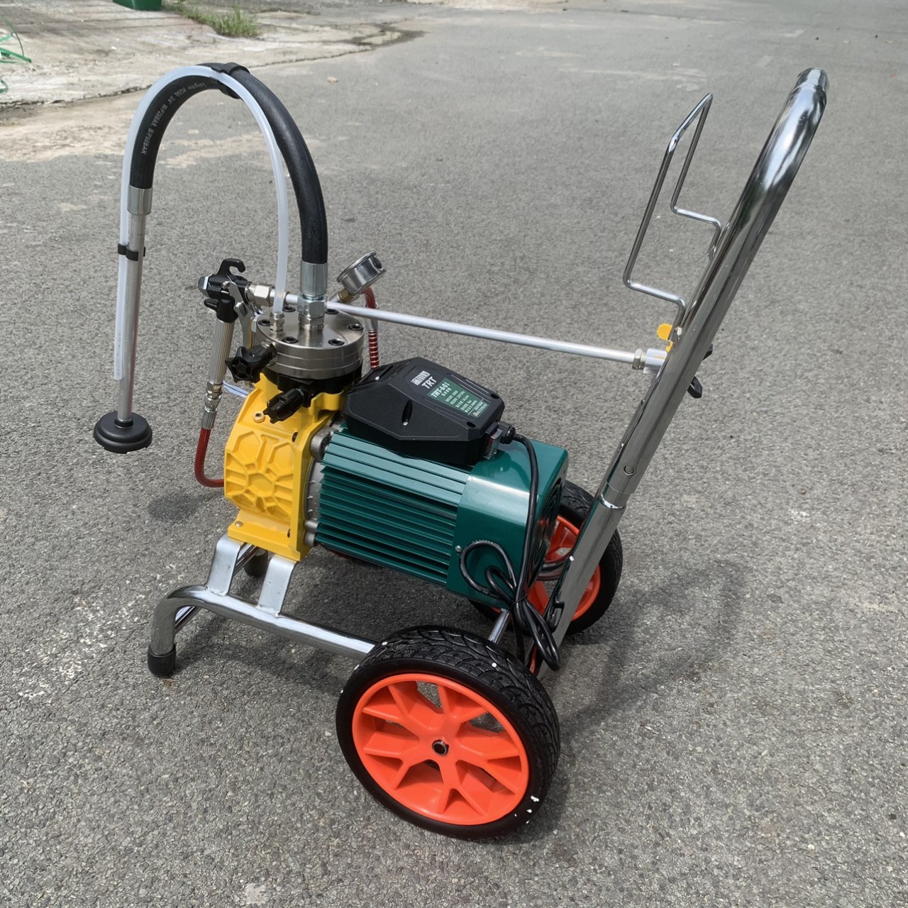 Máy phun sơn dầu công nghiệp