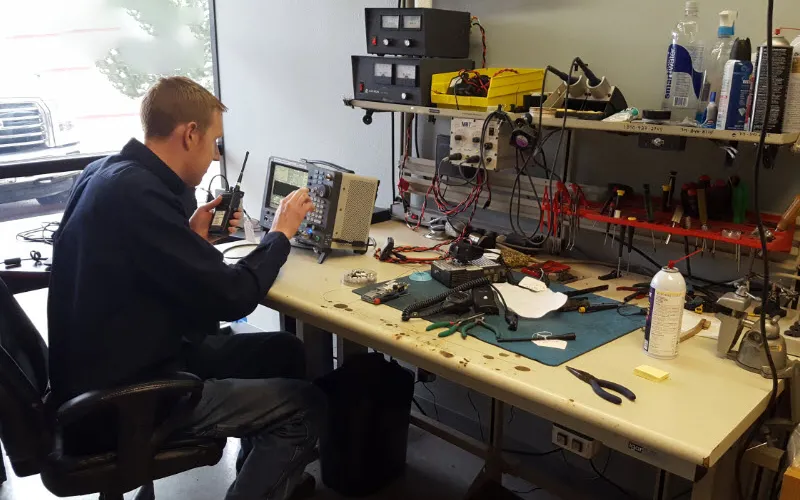 Sửa bộ đàm Motorola