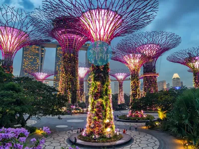 FUTURISTIC WORLD IN SING - MALAY