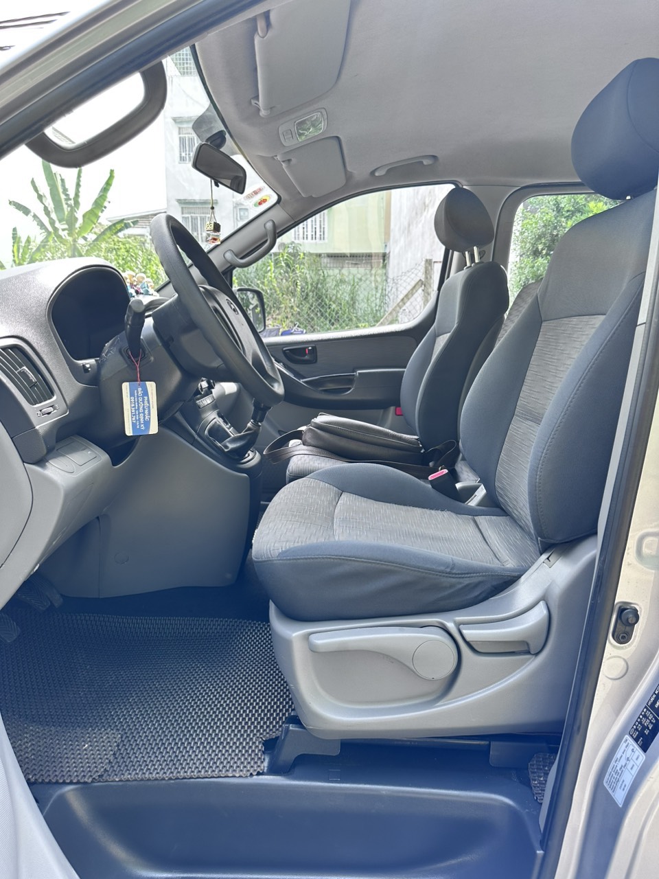 Xe ô tô cũ Hyundai starex van 2016 Xe ô tô cũ Hyundai starex van 2016