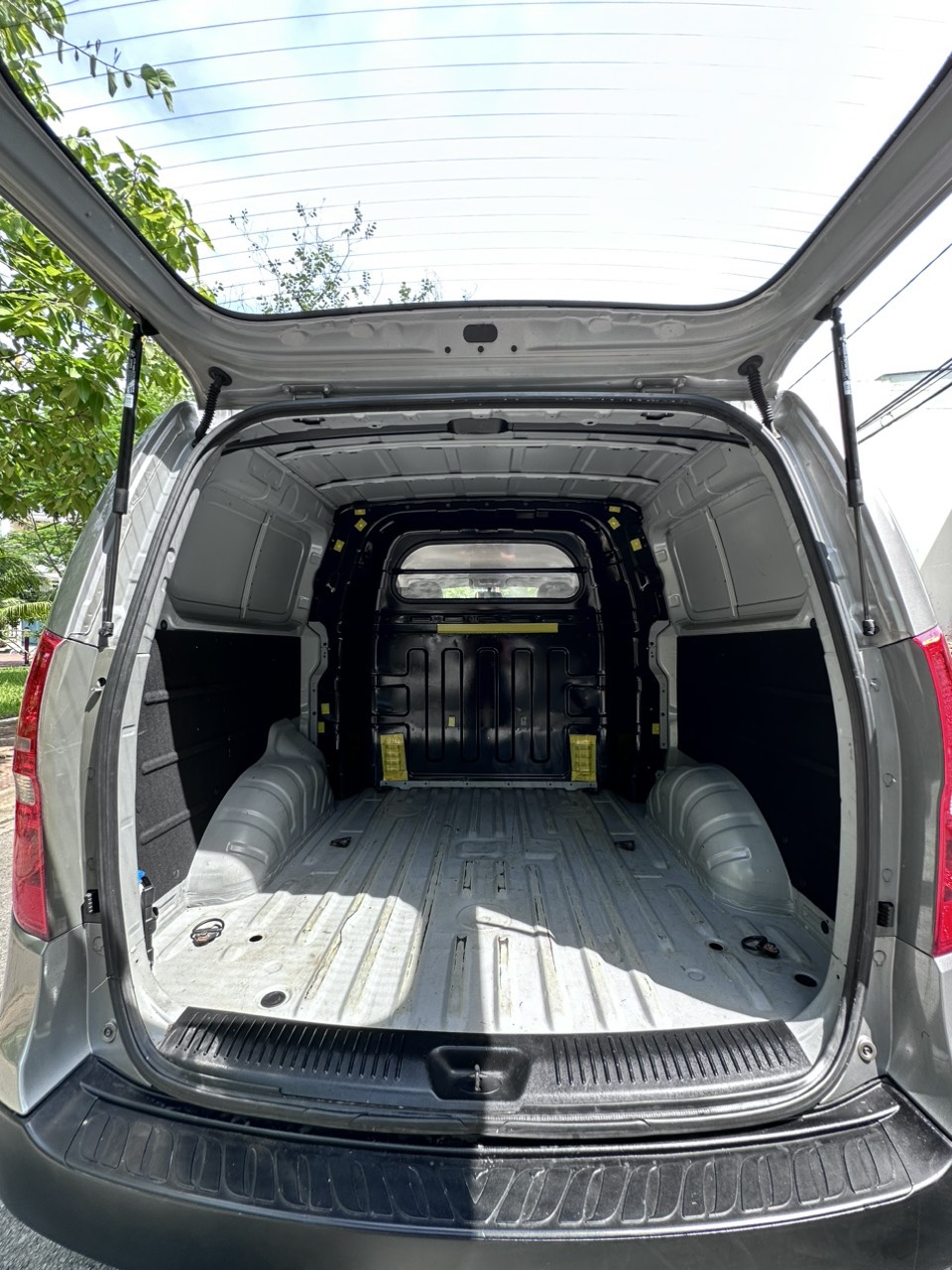 Xe ô tô cũ Hyundai starex van 2016 Xe ô tô cũ Hyundai starex van 2016