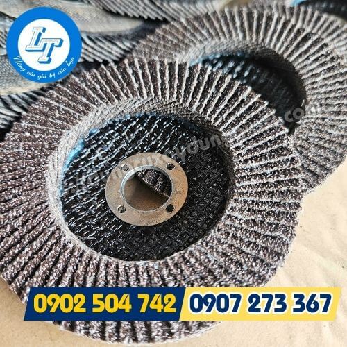 Đá nhám xếp được cấu tạo từ nhiều lá nhám xếp chồng lên nhau