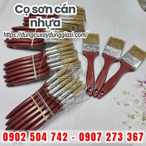 Cọ sơn cán nhựa giá sỉ cho thợ xây dựng