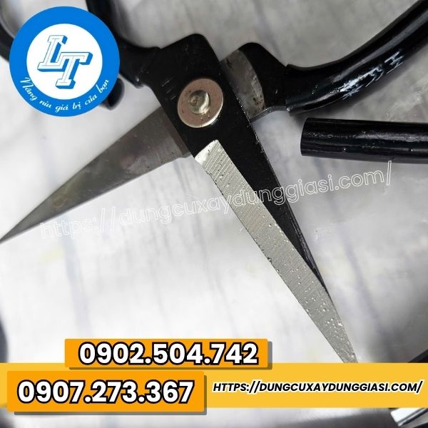 Kéo thép đen A2