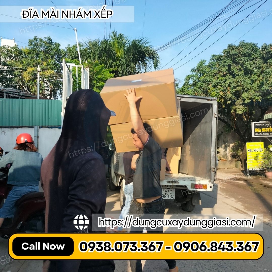 Lên hàng nhám xếp cho khách hcm