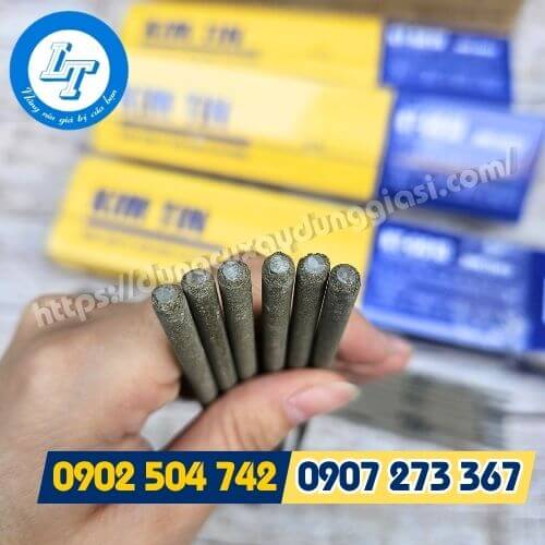 Que hàn KT6013 có lớp thuốc bọc ổn định, dày