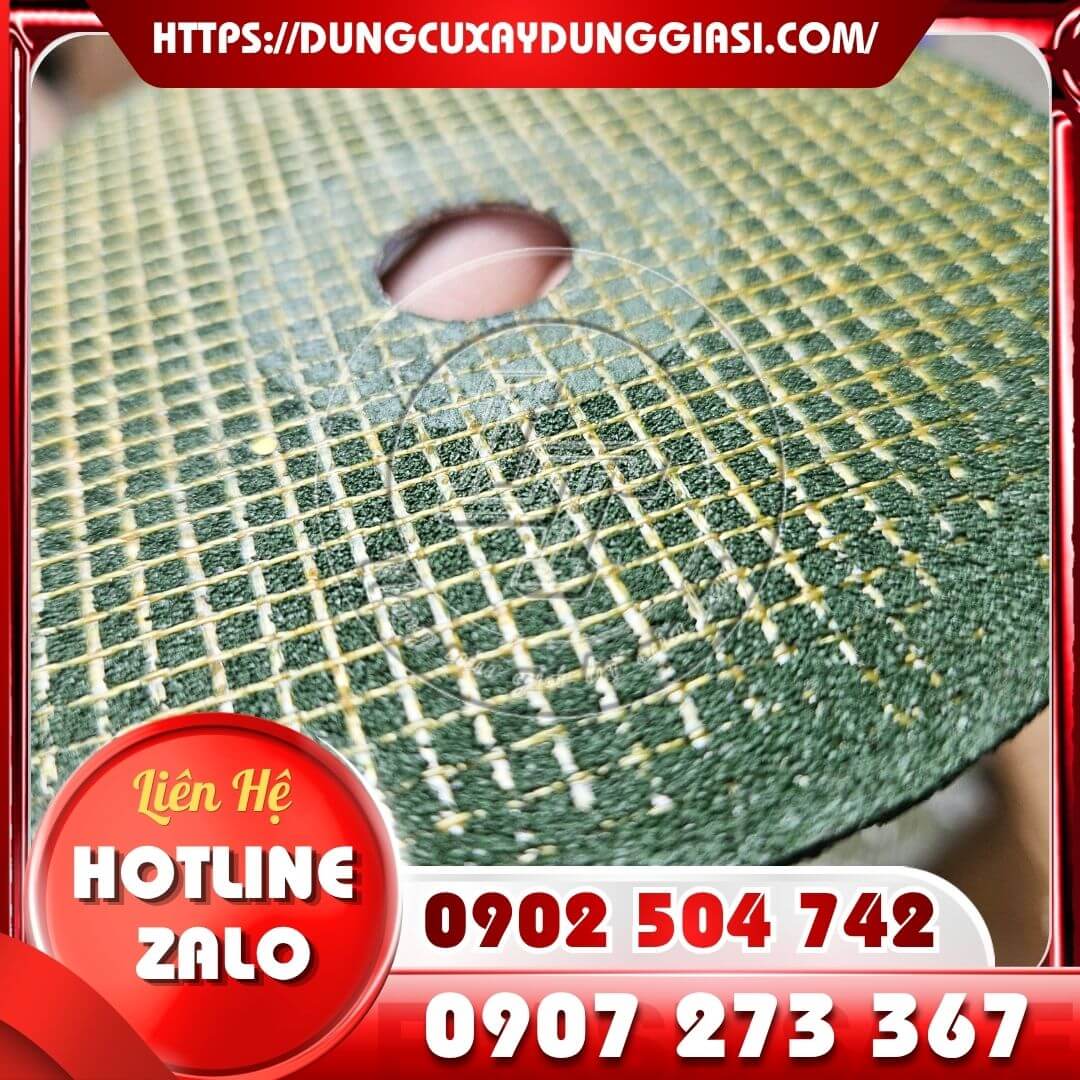 Các phân tử mài được liên kết chặt chẽ bằng lưới sợi thủy tinh gia cường