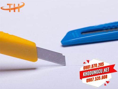 Dao rọc giấy Thiên Long Dao rọc giấy Thiên Long