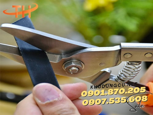 Kéo cắt tôn cầm tay chất lượng Kéo cắt tôn cầm tay chất lượng