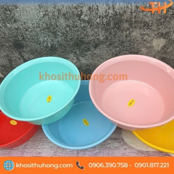 Thua nhựa dùng tiện lợi trong sinh hoạt hằng ngày Thua nhựa dùng tiện lợi trong sinh hoạt hằng ngày