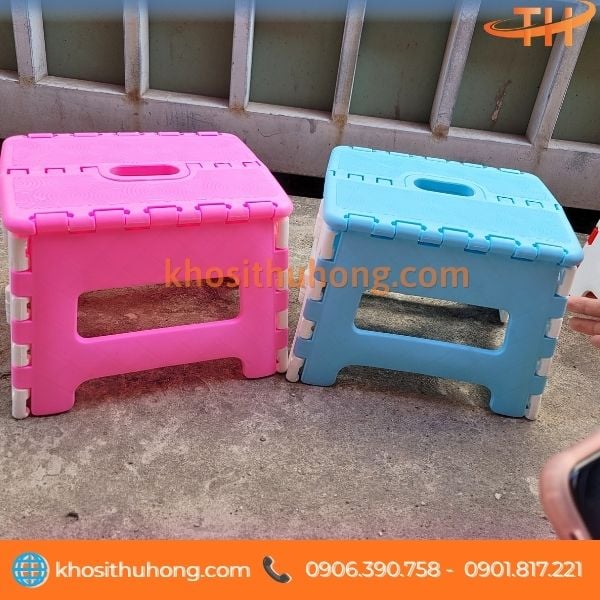 Ghế nhựa gấp sử dụng tại cửa hàng và hoạt động ngoài trời Ghế nhựa gấp sử dụng tại cửa hàng và hoạt động ngoài trời