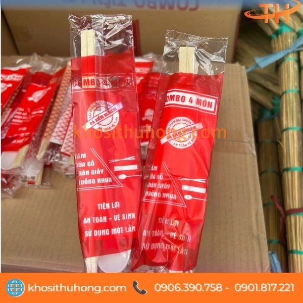 Combo muỗng đũa tăm giấy đóng gói gọn gàng, dễ bảo quản Combo muỗng đũa tăm giấy đóng gói gọn gàng, dễ bảo quản