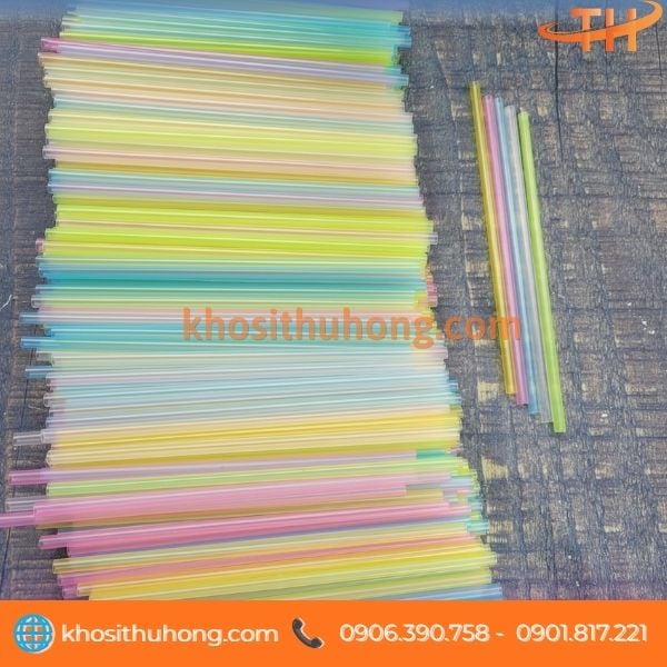 Ống hút nhựa dùng cho quán cà phê, trà sữa, nước ép Ống hút nhựa dùng cho quán cà phê, trà sữa, nước ép