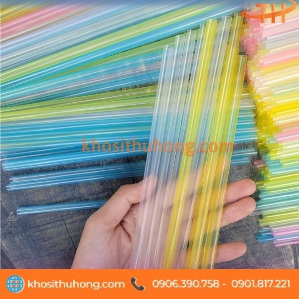 Ống hút nhựa cứng phi 8 đủ màu cho khách lựa chọn Ống hút nhựa cứng phi 8 đủ màu cho khách lựa chọn