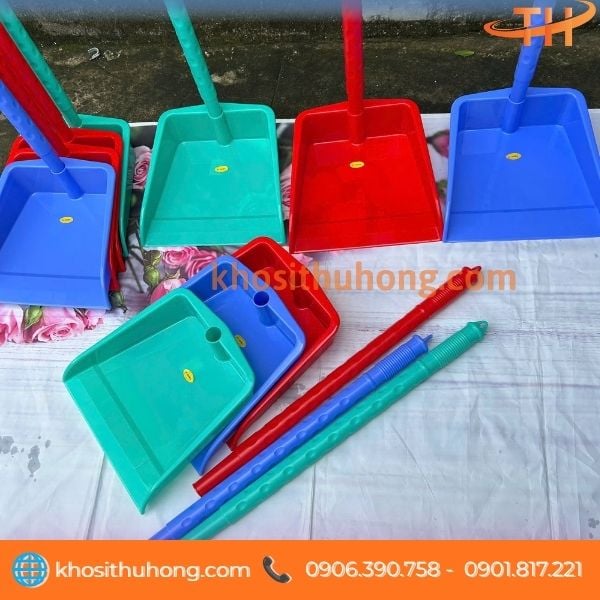 Thu Hồng nơi bán sỉ đồ hốt rác cán dài tại TP.HCM Thu Hồng nơi bán sỉ đồ hốt rác cán dài tại TP.HCM
