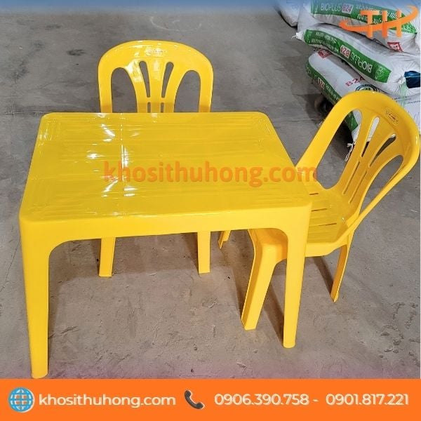 Bàn nhựa PP trọng lượng nhẹ, cứng và độ dẻo tốt Bàn nhựa PP trọng lượng nhẹ, cứng và độ dẻo tốt