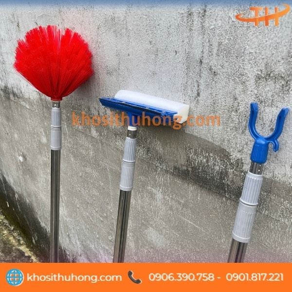 Cây quét trần nhà, lau kính, móc treo đồ đa năng 3 trong 1 Cây quét trần nhà, lau kính, móc treo đồ đa năng 3 trong 1