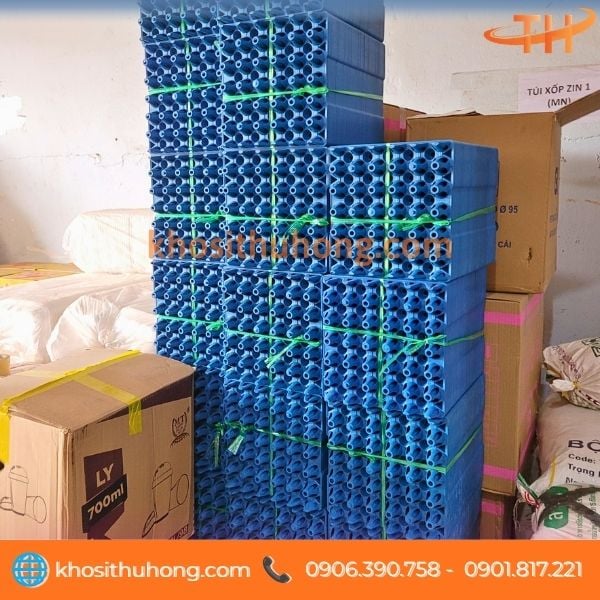 Khay trứng 30 quả có thể xếp chồng thuận tiện bốc xếp Khay trứng 30 quả có thể xếp chồng thuận tiện bốc xếp