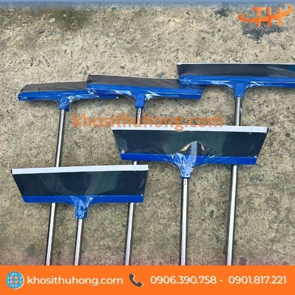 Cây cào nước dạng mút xốp bám tốt đẩy nhanh Cây cào nước dạng mút xốp bám tốt đẩy nhanh