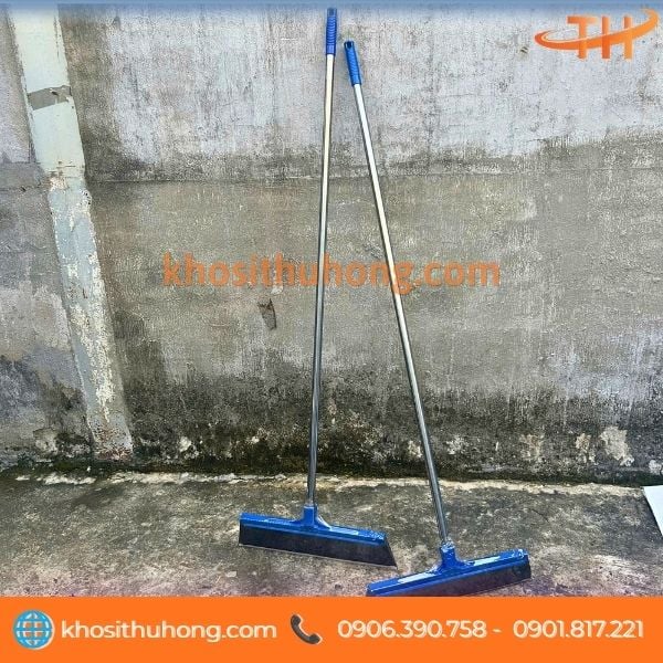 Cây đẩy nước dùng cho hành lang hay khu vệ sinh Cây đẩy nước dùng cho hành lang hay khu vệ sinh