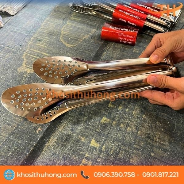 Kẹp gắp thức ăn inox 304 có lỗ giá sỉ tại HCM Kẹp gắp thức ăn inox 304 có lỗ giá sỉ tại HCM