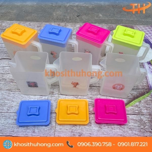 Ca đựng nước nhựa PP loại 1L2 đủ màu Ca đựng nước nhựa PP loại 1L2 đủ màu