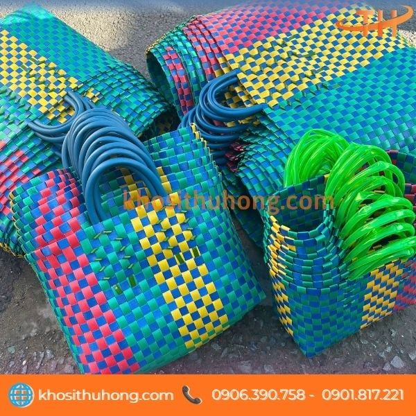Giỏ xách đan quai kép đủ kích thước lựa chọn Giỏ xách đan quai kép đủ kích thước lựa chọn