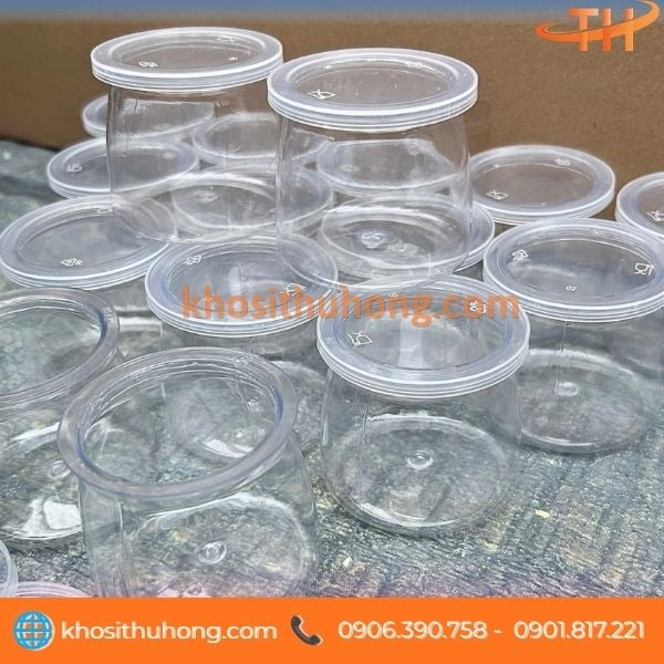 Võ hũ sữa chua nhựa PET nhẹ và có độ cứng tốt Võ hũ sữa chua nhựa PET nhẹ và có độ cứng tốt