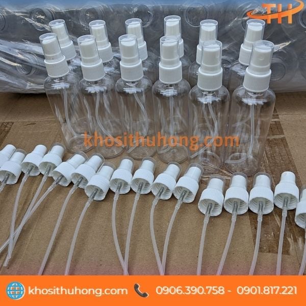Chai nhựa trong vòi xịt 100ml thân trơn thuận tiện dán tem nhãn Chai nhựa trong vòi xịt 100ml thân trơn thuận tiện dán tem nhãn
