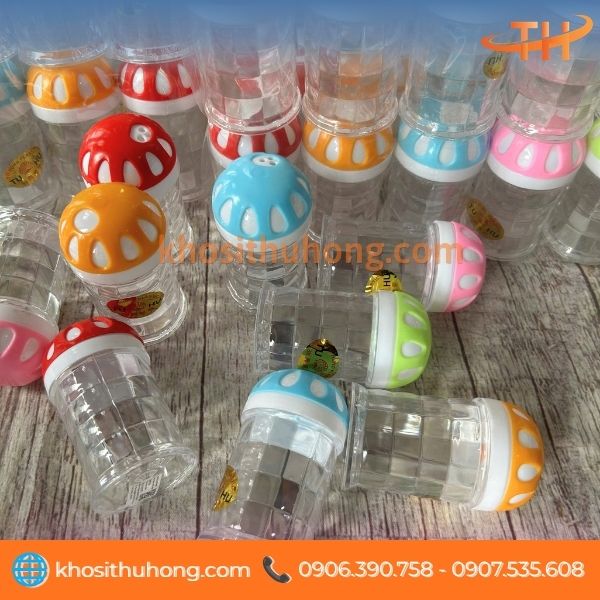 Lọ đựng tăm với thiết kế nhỏ gọn, dễ đặt trên bàn ăn Lọ đựng tăm với thiết kế nhỏ gọn, dễ đặt trên bàn ăn