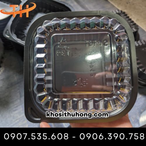 Hộp nhựa đen vuông