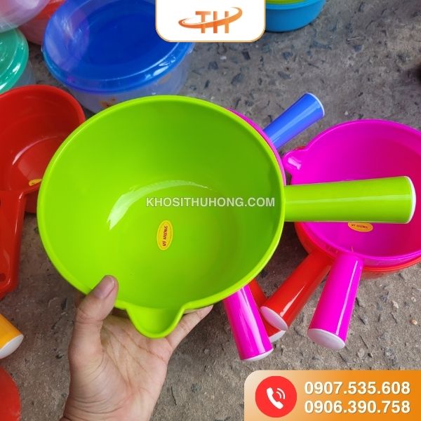 Gáo múc nước nhựa chất lượng cao, giá thành hợp lý Gáo múc nước nhựa chất lượng cao, giá thành hợp lý