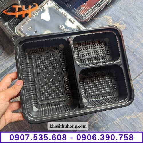 Hộp nhựa đen 3 ngăn