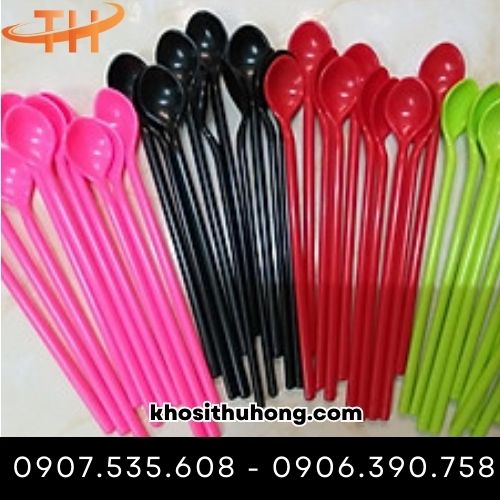 Muỗng nhựa dài