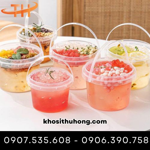 Xô nhựa có thể dùng để đựng chè