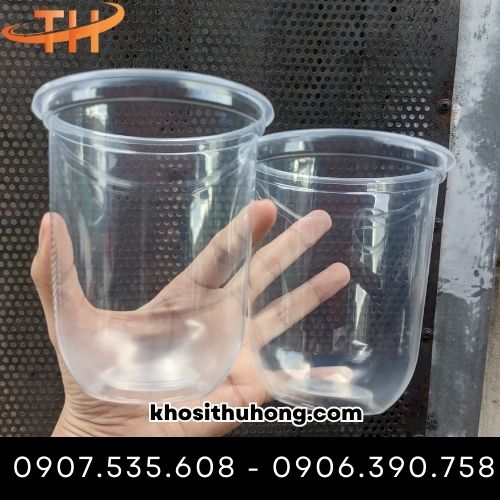 Ly nhựa đáy bầu