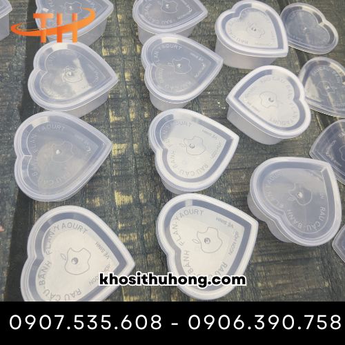 Hũ bánh flan hình trái tim