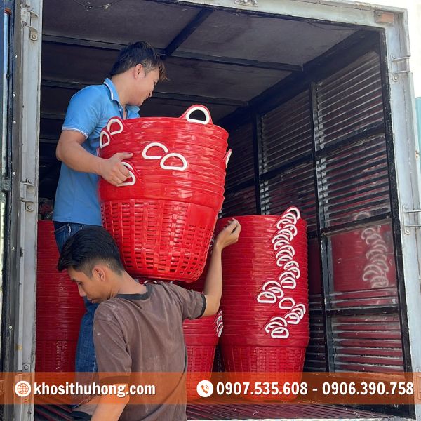 Đội ngũ bốc xếp làm việc nhanh gọn, năng suất Đội ngũ bốc xếp làm việc nhanh gọn, năng suất