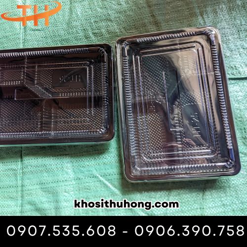 Hộp nhựa đế đen 3 ngăn