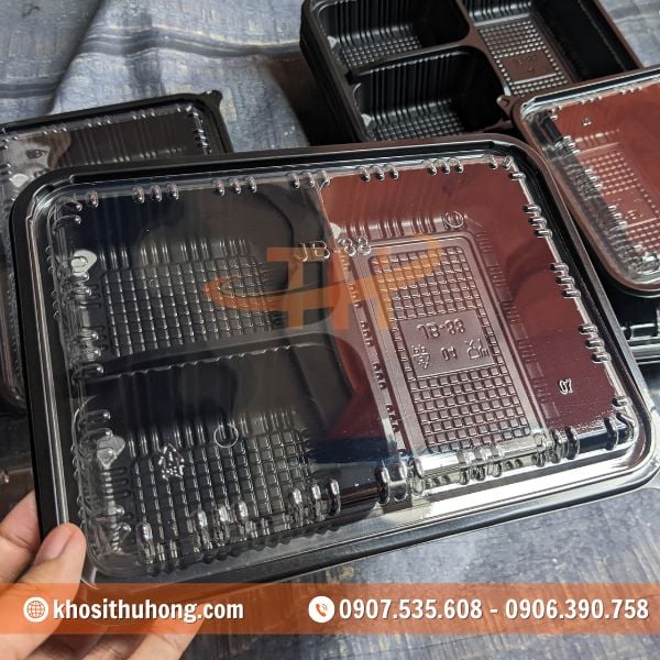 Hộp nhựa đế đen 3 ngăn Hộp nhựa đế đen 3 ngăn
