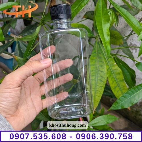 Chai nhựa dùng 1 lần