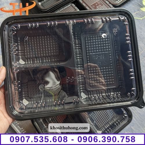 Hộp nhựa đen 3 ngăn