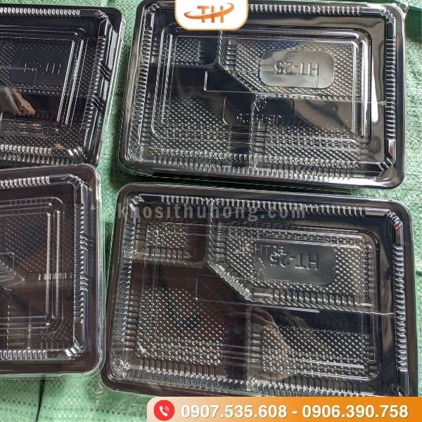 Hộp nhựa đế đen 4 ngăn Hộp nhựa đế đen 4 ngăn