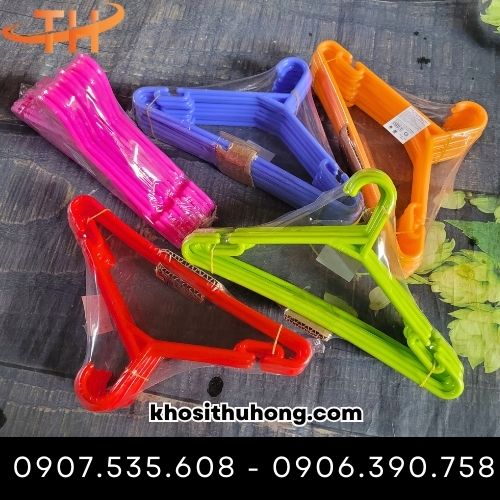 Móc treo quần áo