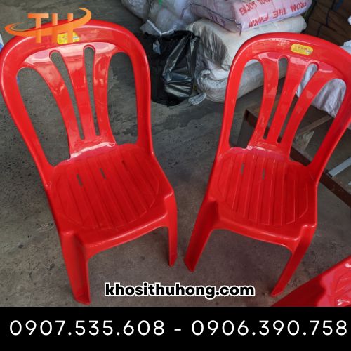 Ghế nhựa có thể xếp chồng tiết kiệm diện tích