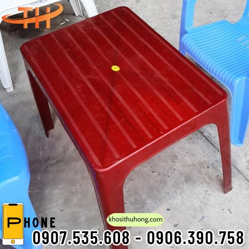 Bàn nhựa chính phẩm có độ bền cao