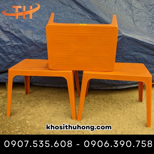 Bàn chữ nhật bền bỉ, bền màu