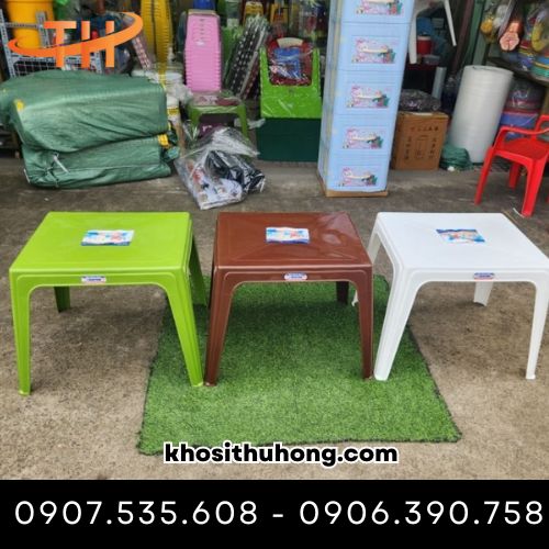 Bàn nhựa giá rẻ cạnh tranh