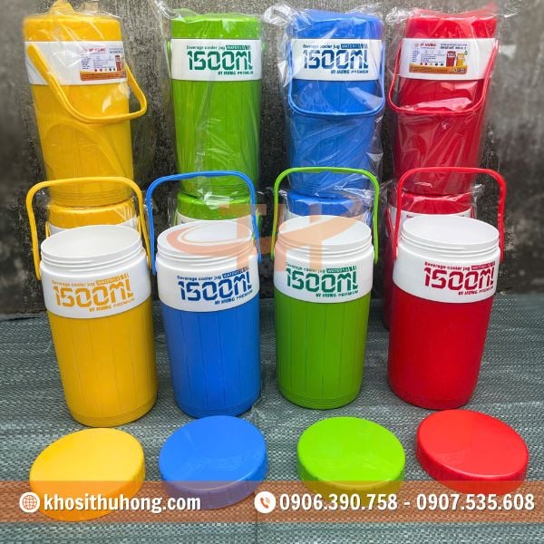 Bình nước giữ nhiệt thu hút với bảng màu đa dạng Bình nước giữ nhiệt thu hút với bảng màu đa dạng