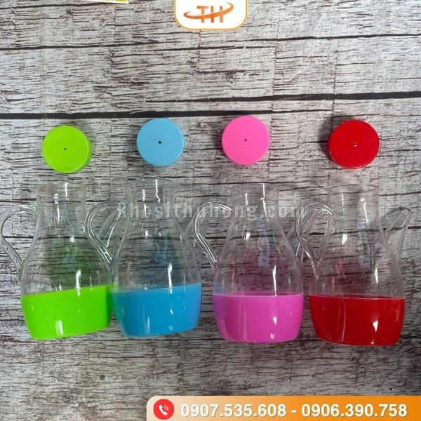 Bình nước mắm với chất nhựa trong suốt dễ quan sát bên trong Bình nước mắm với chất nhựa trong suốt dễ quan sát bên trong